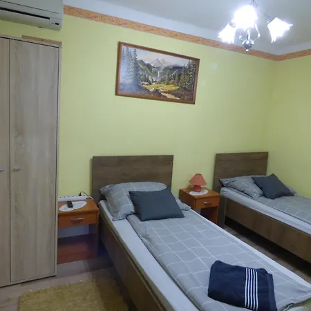 Kovacs Vendeghaz 3*